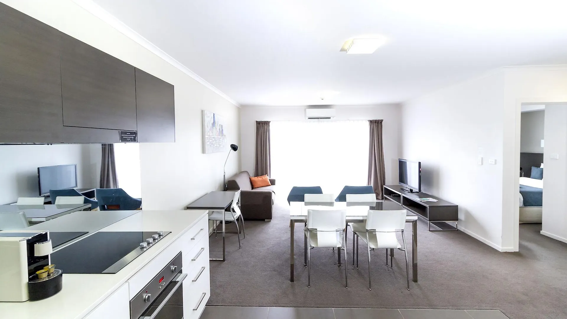 Abode Tuggeranong Aparthotel Canberra