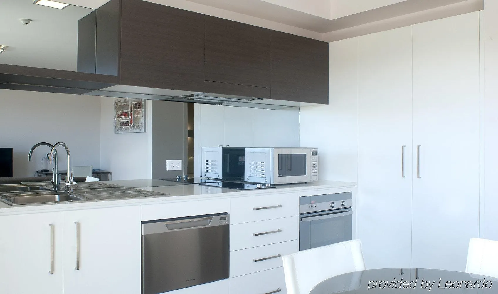 Abode Tuggeranong Aparthotel Canberra