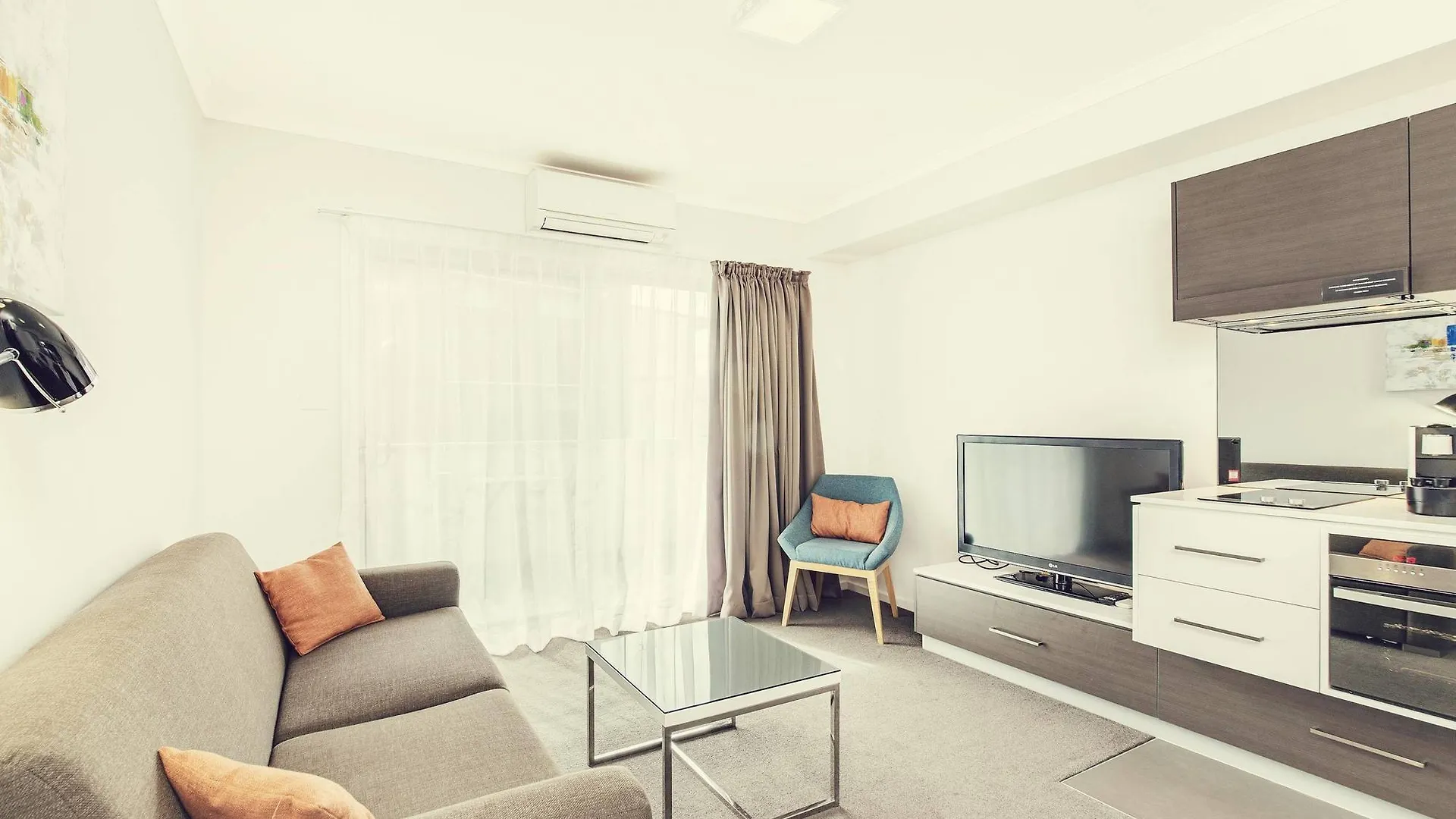 Abode Tuggeranong Aparthotel Canberra
